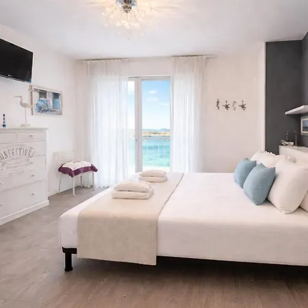 Attico Fronte Mare Con Terrazza E Garage Privato - Lara Apartment Lido di Jesolo