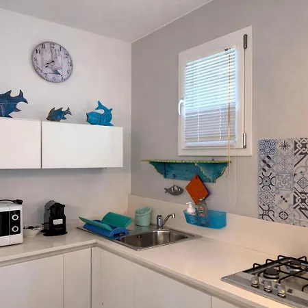 Apartment Attico Fronte Mare Con Terrazza E Garage Privato - Lara
